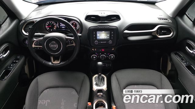 Jeep Renegade 2.4 Longitude 2017 — фото 7