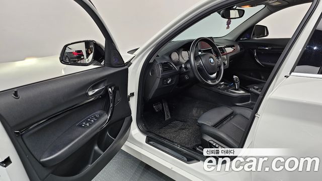 BMW 1 Series (F20) 118d Sport Special Edition 5Door 2019 — фото 10