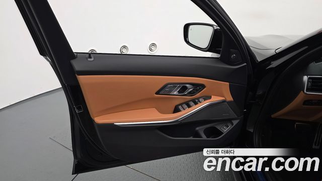 BMW 3 Series (G20) 320i M Sport 2024 — фото 24