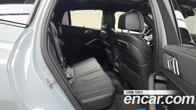 BMW X6 (G06) xDrive40i M Sport 2025 — фото 11