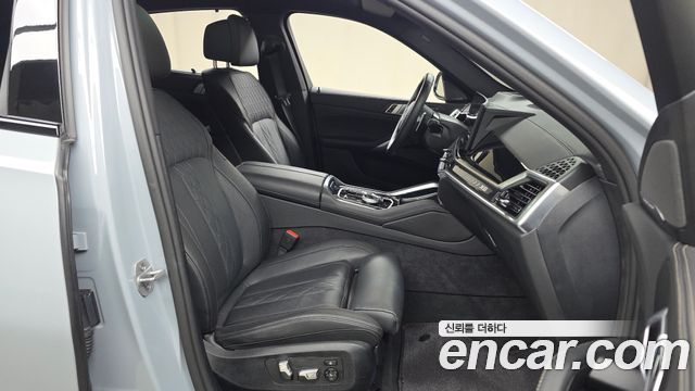 BMW X6 (G06) xDrive40i M Sport 2025 — фото 12