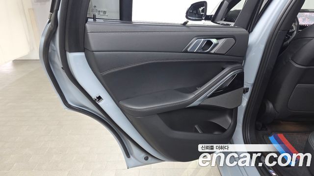 BMW X6 (G06) xDrive40i M Sport 2025 — фото 25