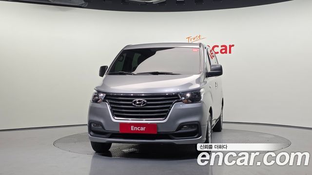 Hyundai Grand Starex Van 5-Seater Modern 2021 — фото 3
