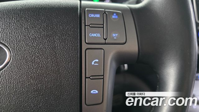 Hyundai Grand Starex Van 5-Seater Modern 2021 — фото 19