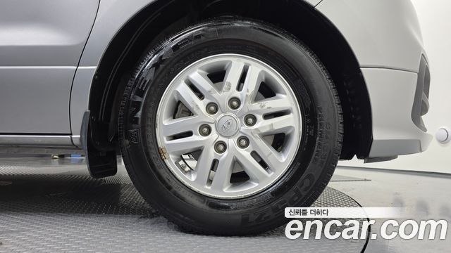 Hyundai Grand Starex Van 5-Seater Modern 2021 — фото 21