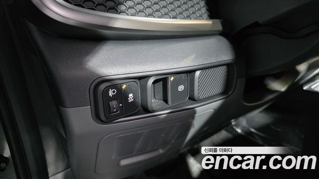 Kia Tasman 2.5T Gasoline 4WD Dynamic 2026 — фото 13
