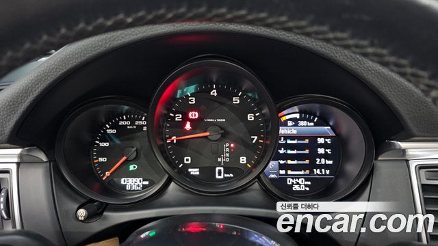 Porsche Macan 2.0 95B 2018 — фото 8