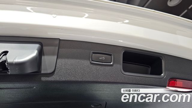 Porsche Macan 2.0 95B 2018 — фото 16