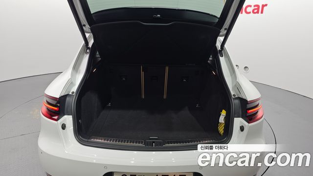 Porsche Macan 2.0 95B 2018 — фото 17