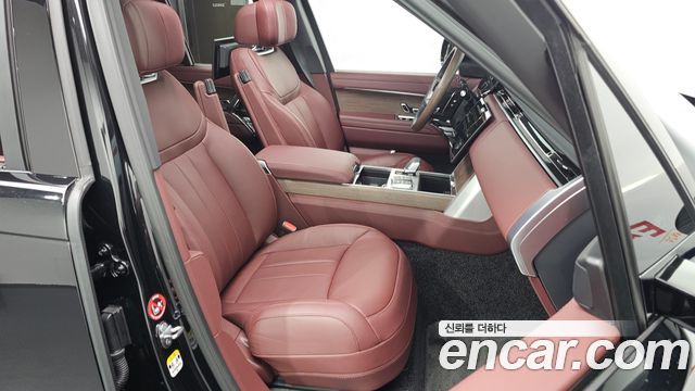 Land Rover Range Rover (V) P550E AB 2025 — фото 15