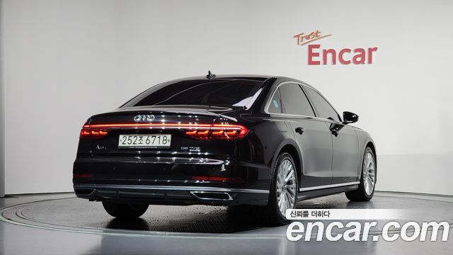 Audi A8 (D5) 55 TFSI Quattro LWB 2020 — фото 2