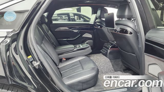 Audi A8 (D5) 55 TFSI Quattro LWB 2020 — фото 12