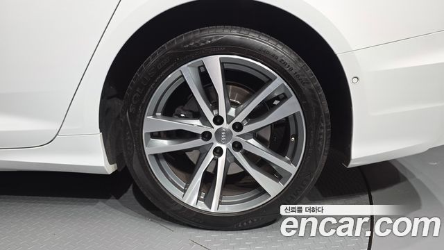 Audi A6 (C8) 45 TDI Quattro Premium 2020 — фото 21