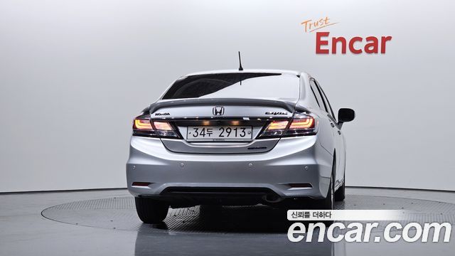 Honda Civic HYBRID 9th 2013 — фото 4