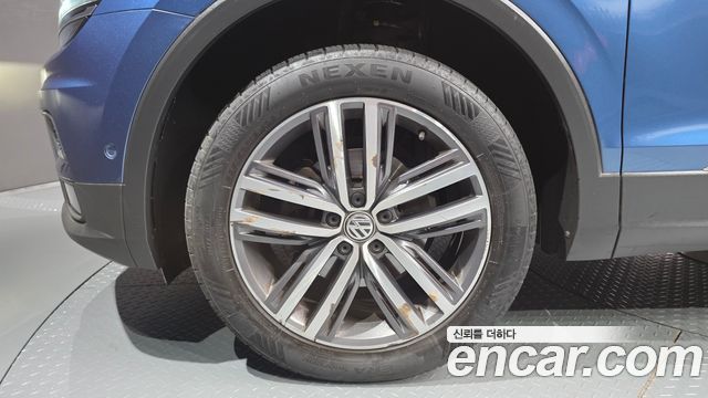 Volkswagen Tiguan Allspace 2.0 TDI Prestige 2020 — фото 5