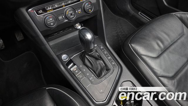 Volkswagen Tiguan Allspace 2.0 TDI Prestige 2020 — фото 9