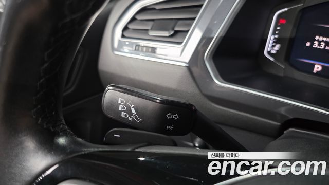 Volkswagen Tiguan Allspace 2.0 TDI Prestige 2020 — фото 19