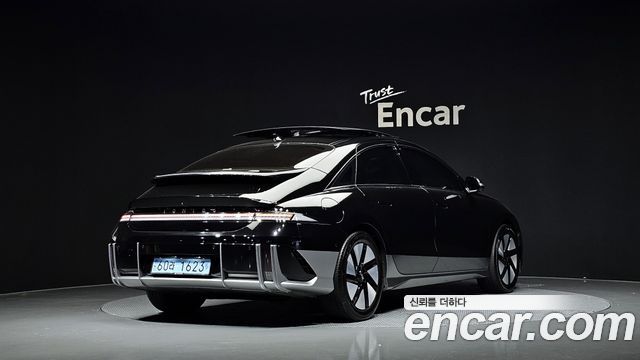 Hyundai Ioniq 6 Long Range AWD Exclusive + 2023 — фото 2