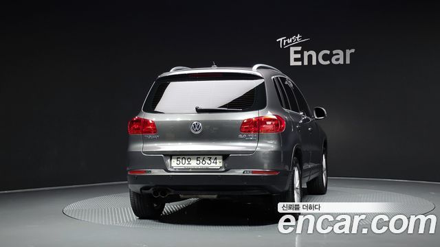 Volkswagen Tiguan 2.0 TDI Comfort 5N 2015 — фото 4