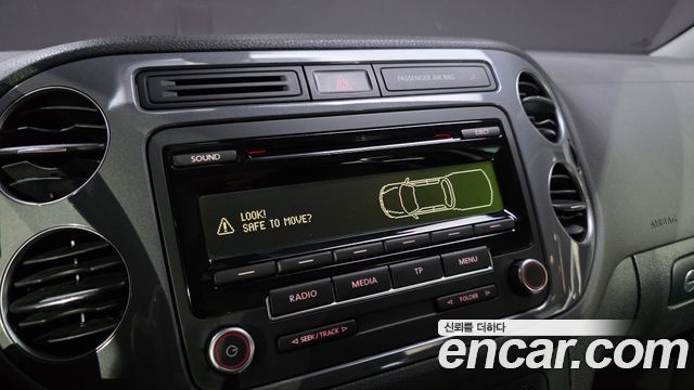 Volkswagen Tiguan 2.0 TDI Comfort 5N 2015 — фото 15