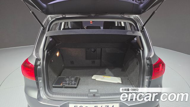 Volkswagen Tiguan 2.0 TDI Comfort 5N 2015 — фото 20