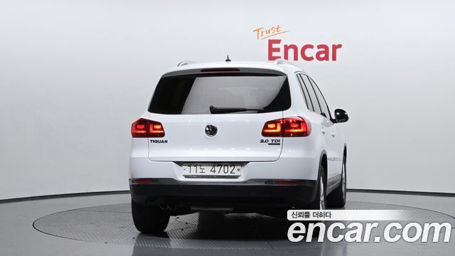 Volkswagen Tiguan 2.0 TDI Comfort 5N 2015 — фото 4