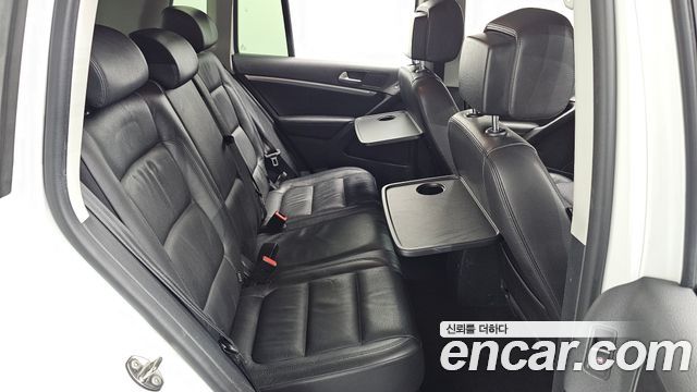 Volkswagen Tiguan 2.0 TDI Comfort 5N 2015 — фото 11