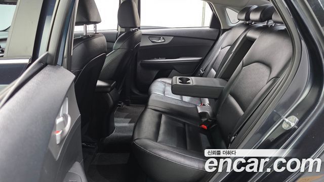 Kia K3 Prestige 2021 — фото 12