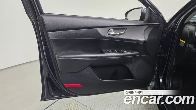 Kia K3 Prestige 2021 — фото 24