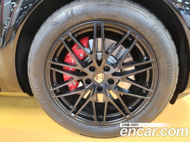 Porsche Cayenne (PO536) 3.0 S E-Hybrid Coupe 2025 — фото 4
