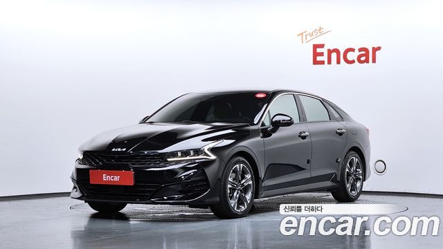 Kia K5 (III) 2.0 Noblesse 2023 — фото 1