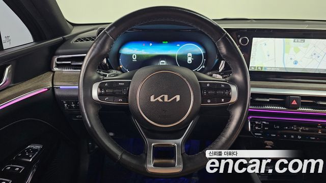 Kia K5 (III) 2.0 Noblesse 2023 — фото 14