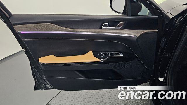 Kia K5 (III) 2.0 Noblesse 2023 — фото 24