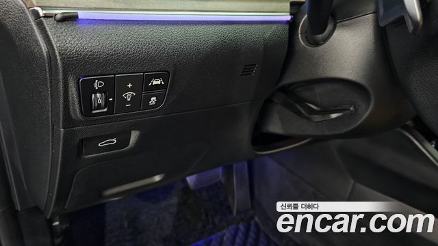 Kia K5 (III) 2.0 Noblesse 2023 — фото 28