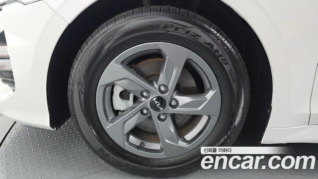 Kia K5 (III) 2.0 LPI(Renter car) Strandard 2022 — фото 5