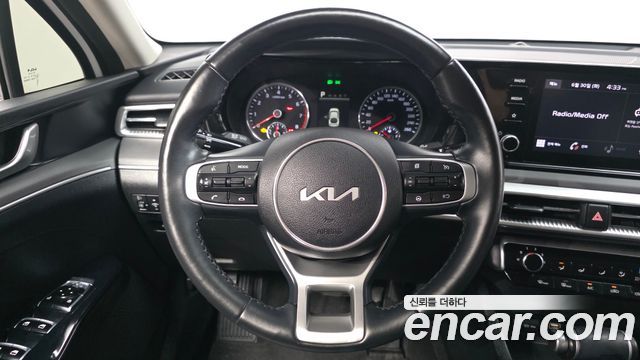 Kia K5 (III) 2.0 LPI(Renter car) Strandard 2022 — фото 17