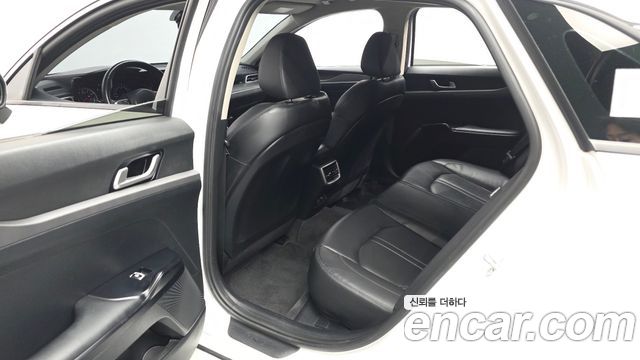 Kia K5 (III) 2.0 LPI(Renter car) Strandard 2022 — фото 32
