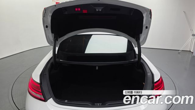 Mercedes-Benz C-Class (W205) C200 Coupe 2021 — фото 20