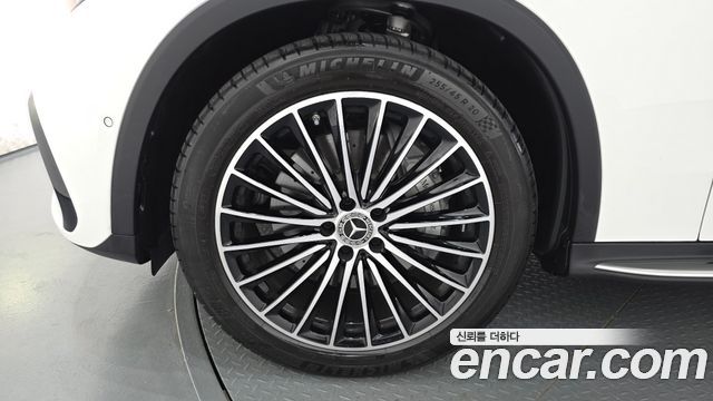 Mercedes-Benz GLC-Class (X254) GLC300 4MATIC AMG Line 2025 — фото 5