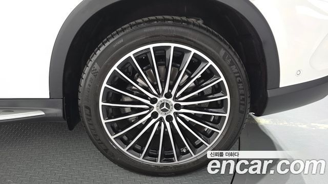 Mercedes-Benz GLC-Class (X254) GLC300 4MATIC AMG Line 2025 — фото 21