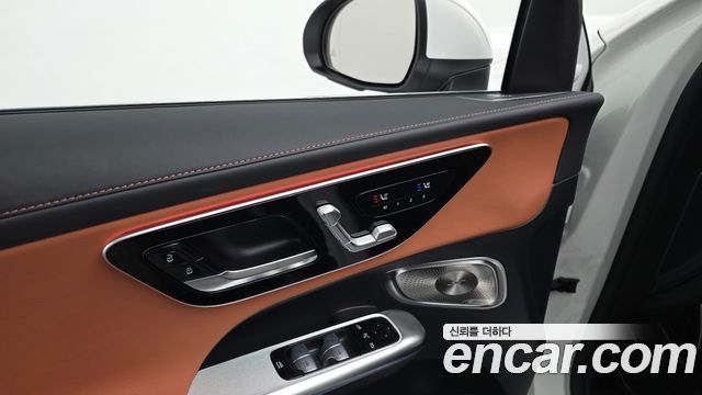 Mercedes-Benz GLC-Class (X254) GLC300 4MATIC AMG Line 2025 — фото 34