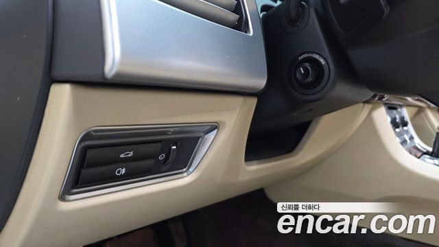 Jaguar XF 3.0D Premium X250 2012 — фото 17