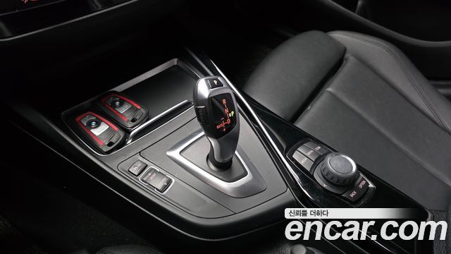 BMW 1 Series (F20) 118d Sport 5Door 2018 — фото 9