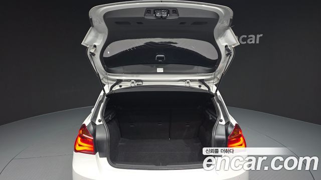 BMW 1 Series (F20) 118d Sport 5Door 2018 — фото 24
