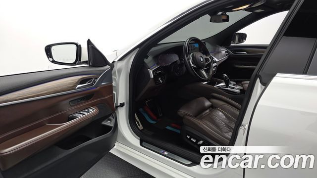 BMW 6 Series GT (G32) 620d xDrive M Sport 2020 — фото 10