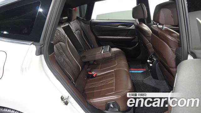 BMW 6 Series GT (G32) 620d xDrive M Sport 2020 — фото 12