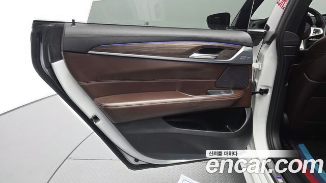 BMW 6 Series GT (G32) 620d xDrive M Sport 2020 — фото 25