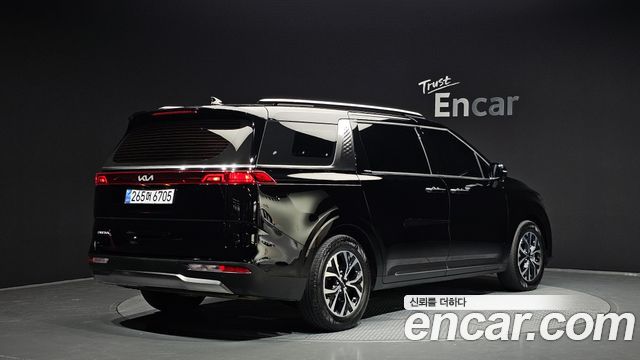 Kia Carnival (IV) Gasoline 9-Seater Signature 2023 — фото 2