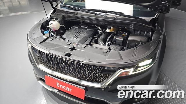 Kia Carnival (IV) Gasoline 9-Seater Signature 2023 — фото 6