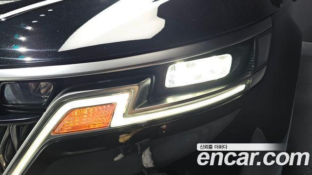 Kia Carnival (IV) Gasoline 9-Seater Signature 2023 — фото 28